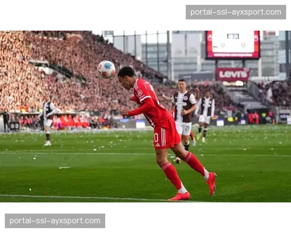 拜仁慕尼黑5-0血洗圣保利，打破德甲单赛季进球纪录